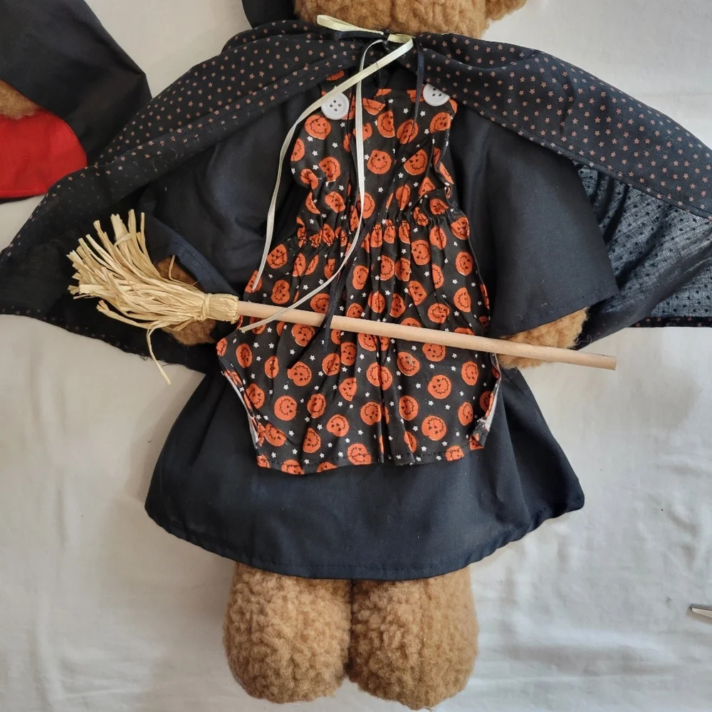 Vintage Terrys Village Witch and Vampire‎ Bears 20